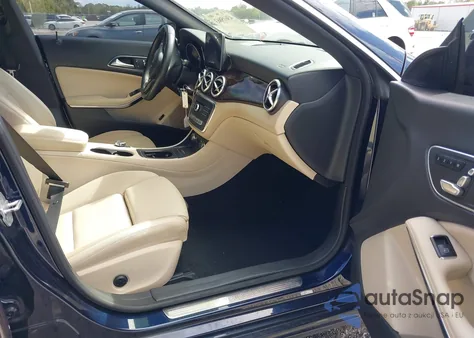 2018 Mercedes-Benz Cla 250 4Matic z USA, uszkodzony, nr VIN WDDSJ4GB5JN539387